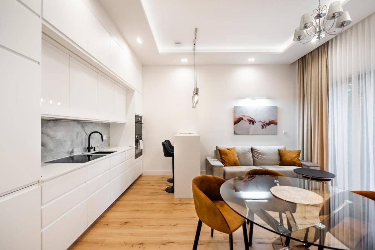 ורשה Zlota Sophisticated Apartment מראה חיצוני תמונה