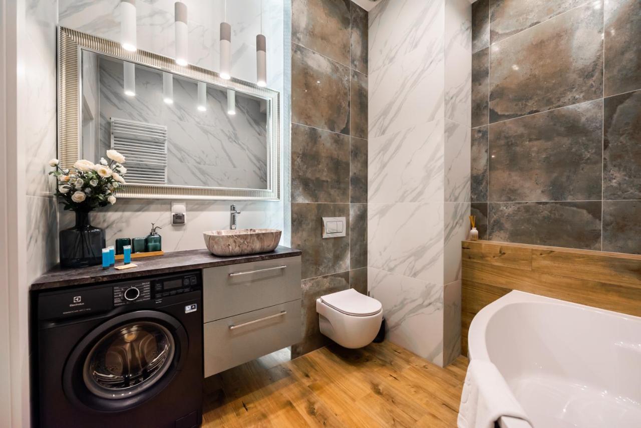 ורשה Zlota Sophisticated Apartment מראה חיצוני תמונה