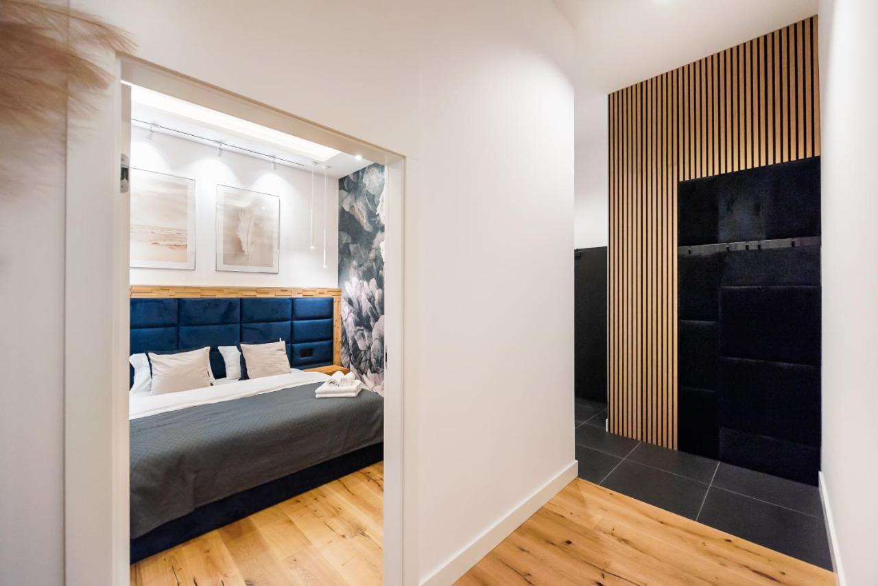 ורשה Zlota Sophisticated Apartment מראה חיצוני תמונה