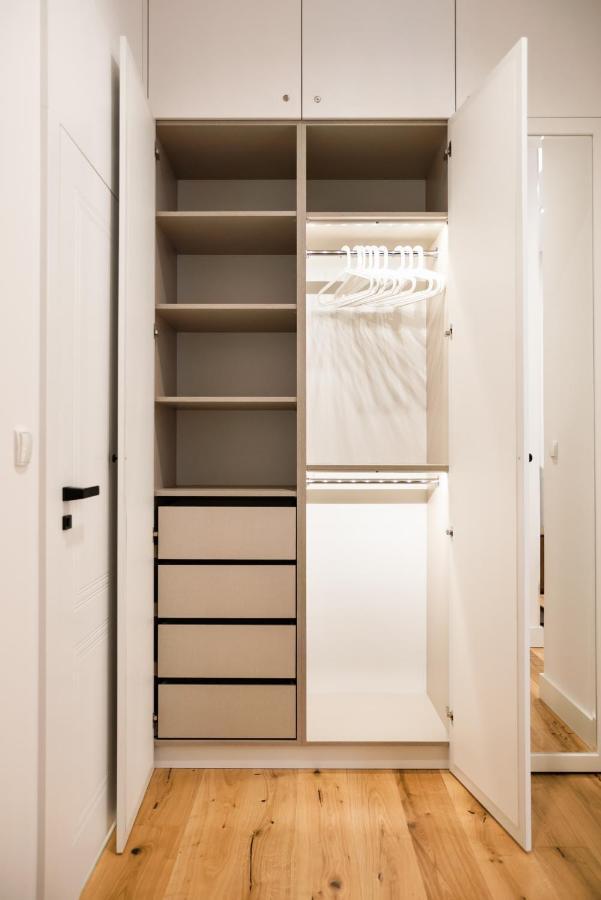ורשה Zlota Sophisticated Apartment מראה חיצוני תמונה