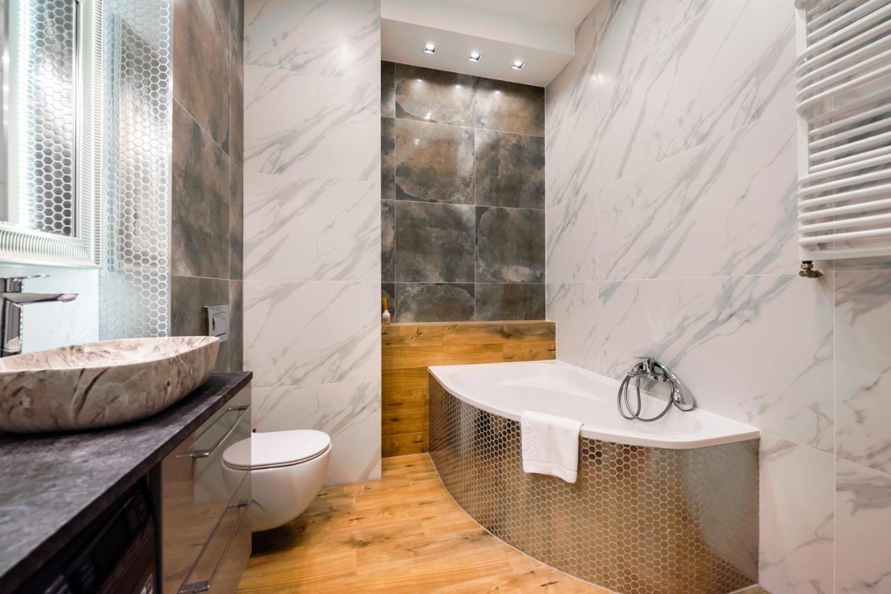 ורשה Zlota Sophisticated Apartment מראה חיצוני תמונה
